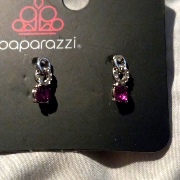 Paparazzi post earrings